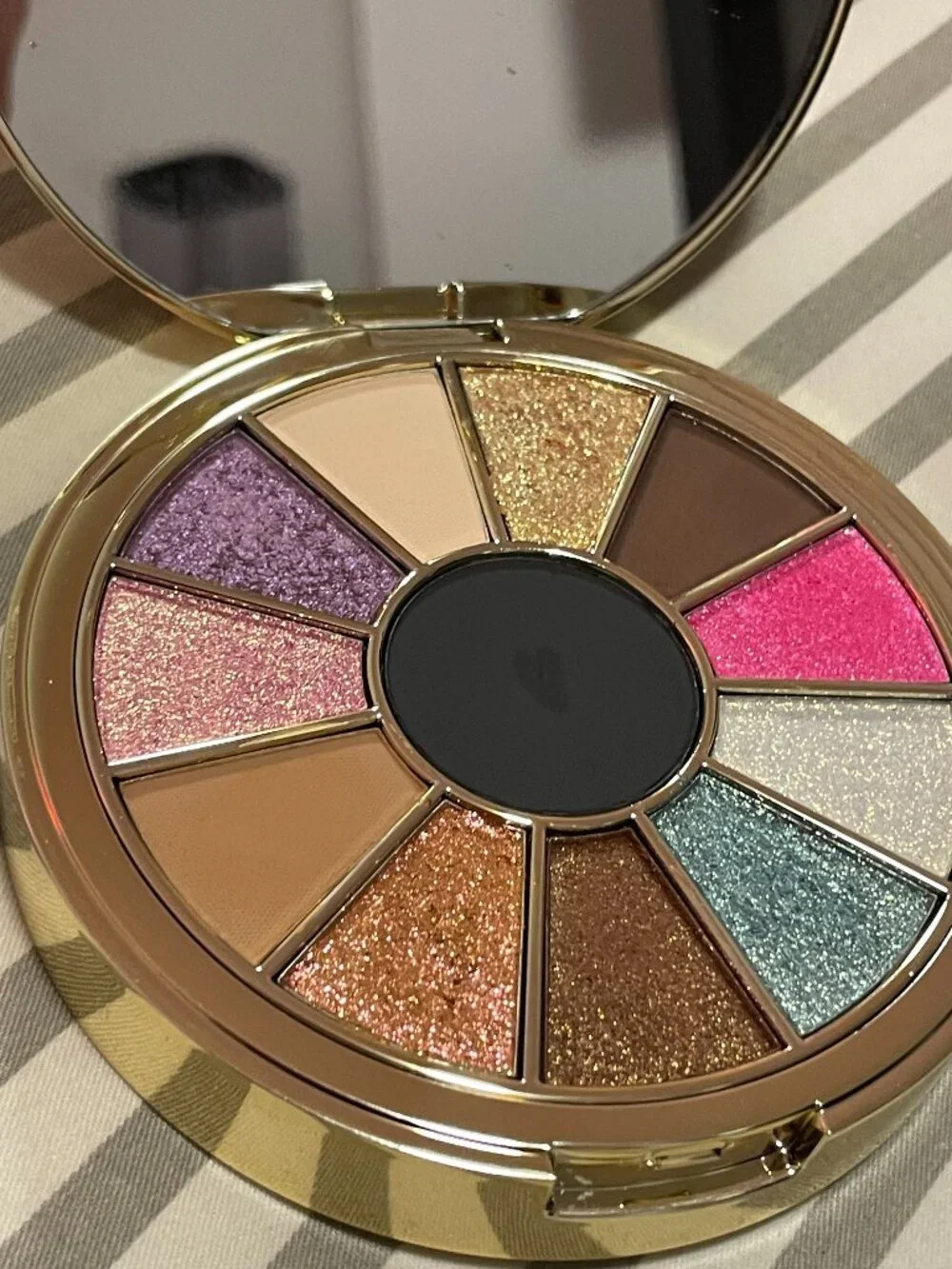 Isamaya Beauty Wild Star Eyeshadow Palette NEW w/out box